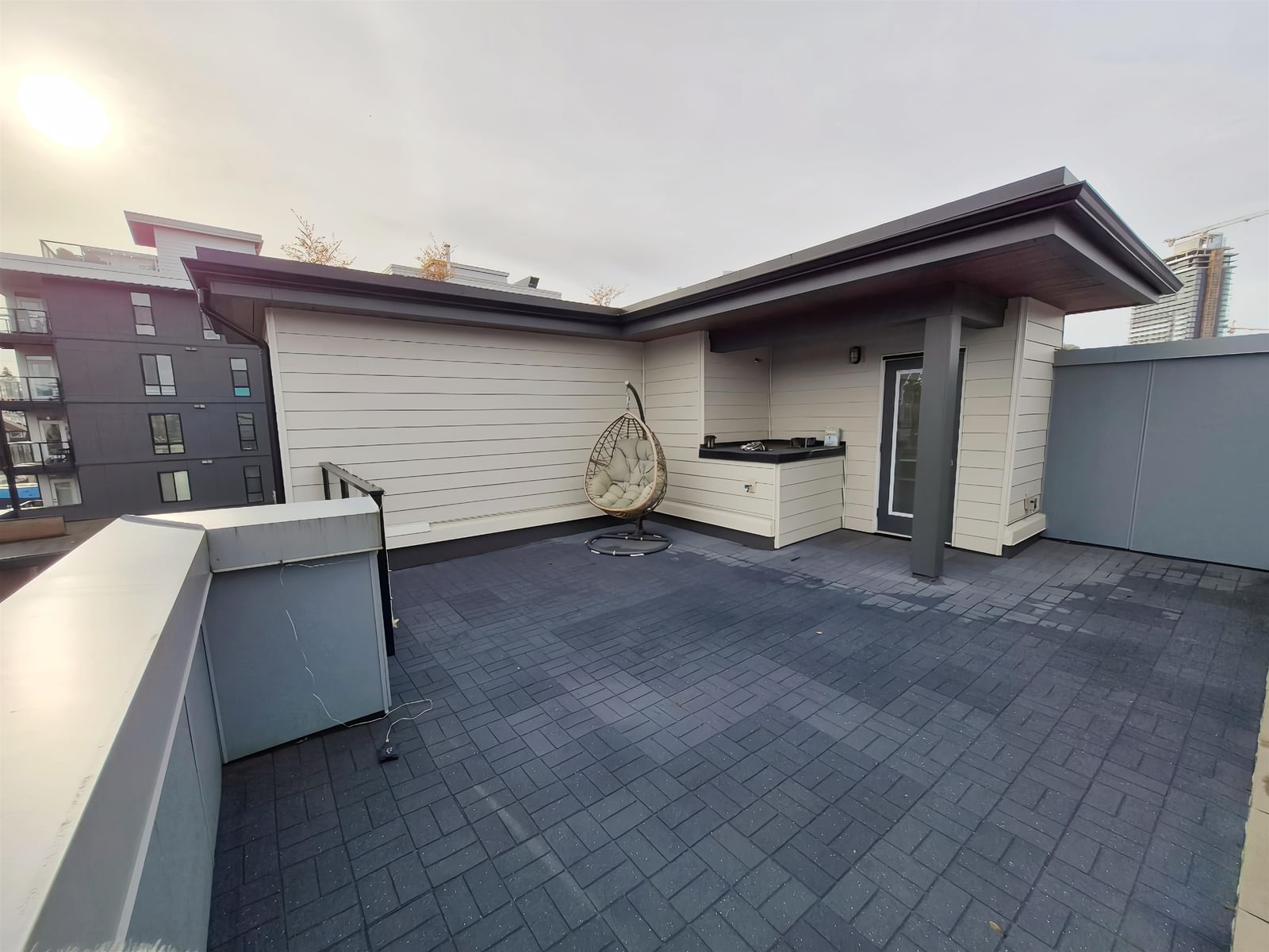 Listing Image 25