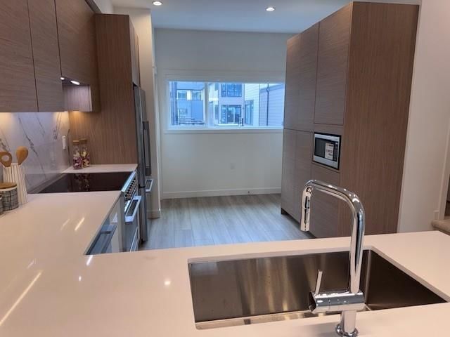 32 - 4337 Boundary Road