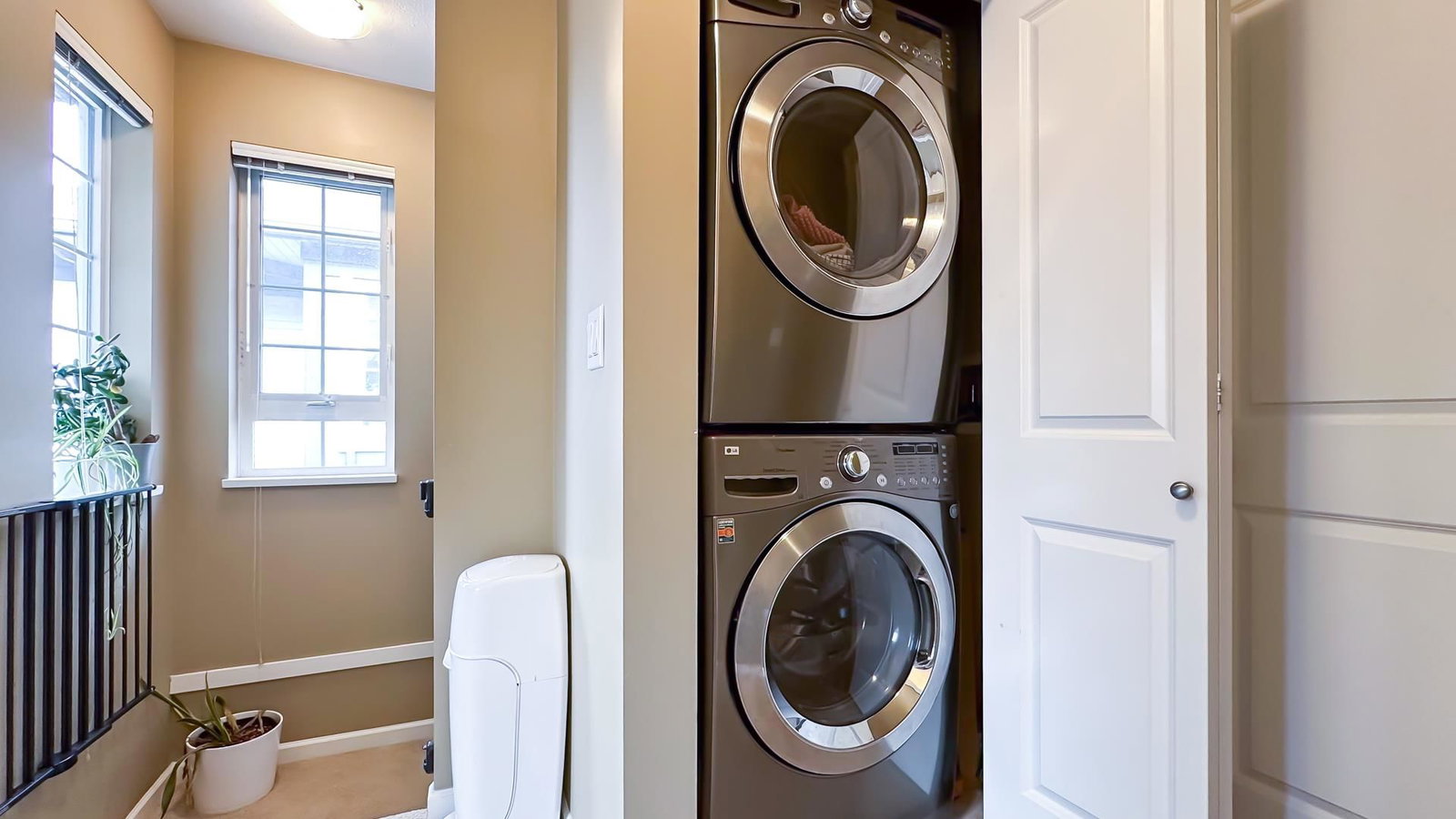 Listing Image 26