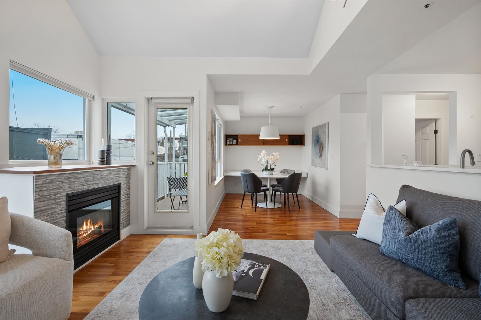 Listing Image 19