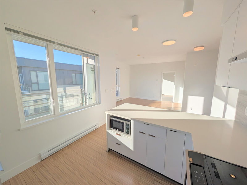 PH15 - 5355 Lane Street, Burnaby, V5H 0H1 | Image 3