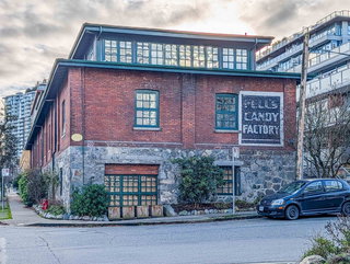 11 - 280 6th Avenue E