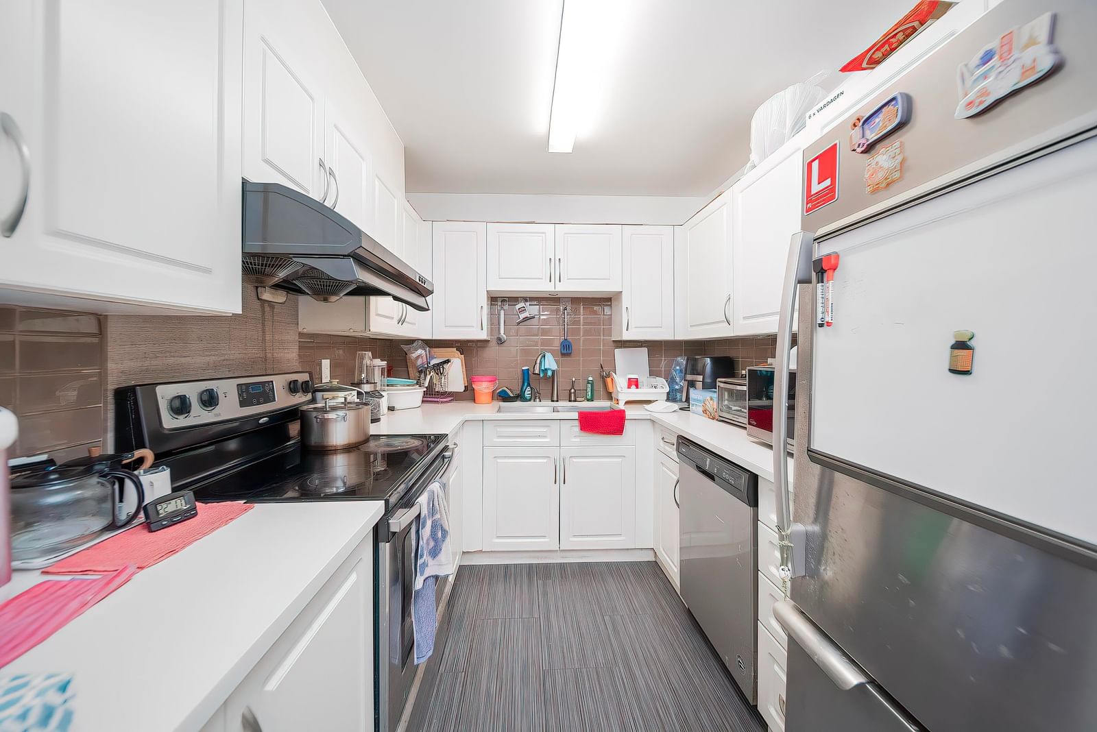 Listing Image 14