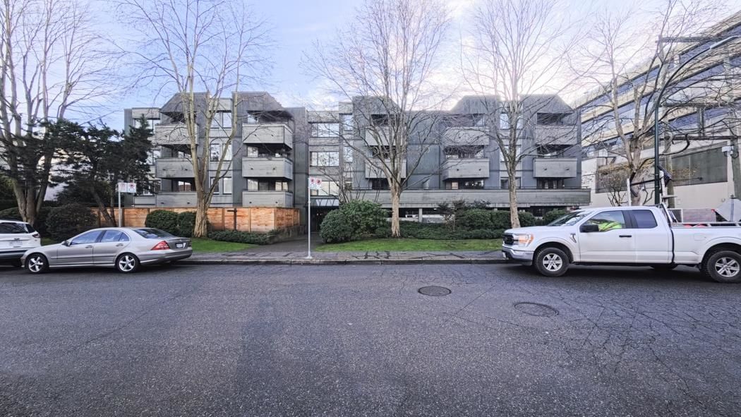 Listing Image 23
