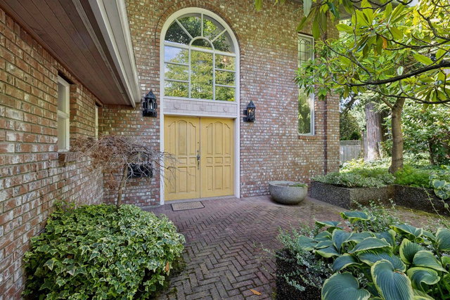 2545 Palmerston Avenue