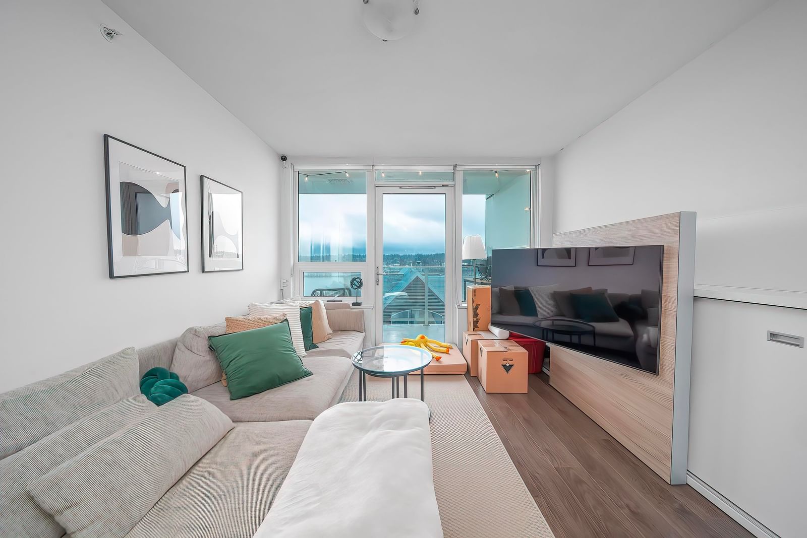 Listing Image 10