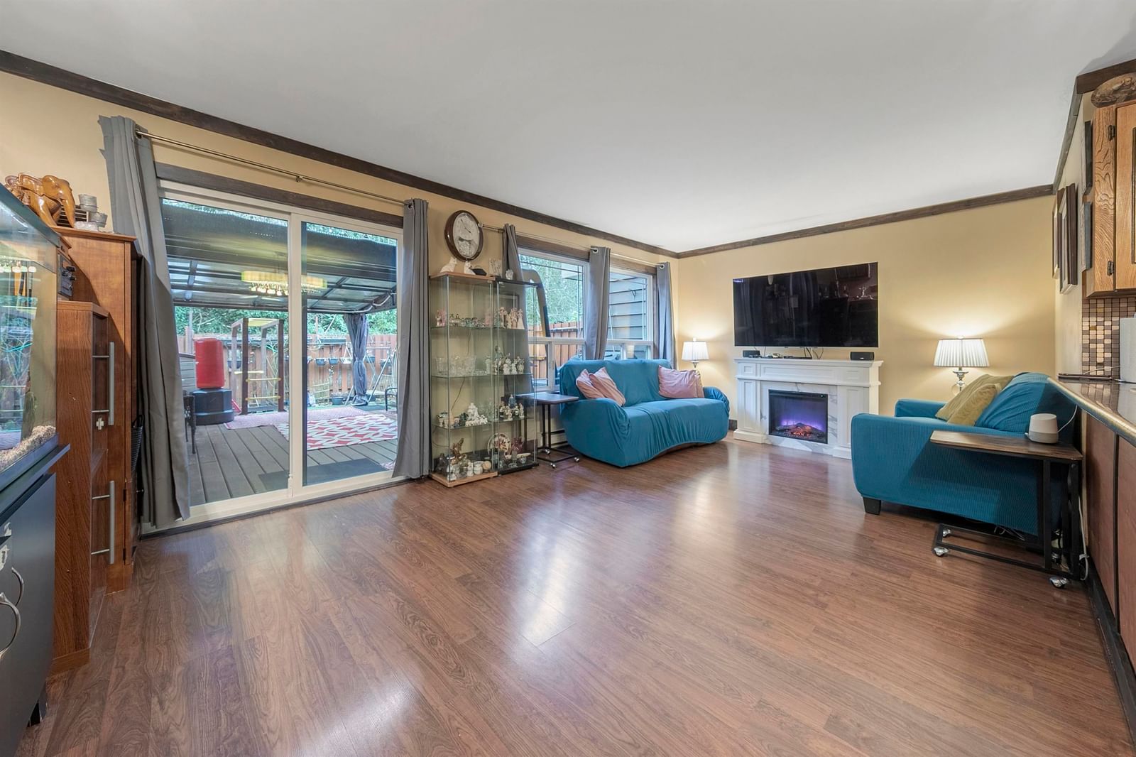 Listing Image 10