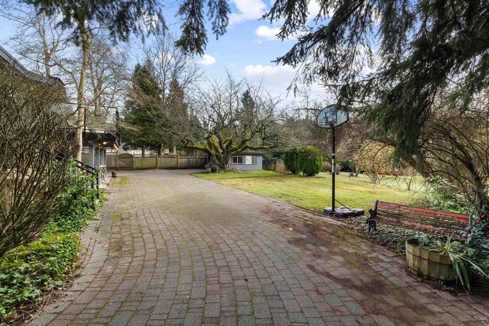 Listing Image 25