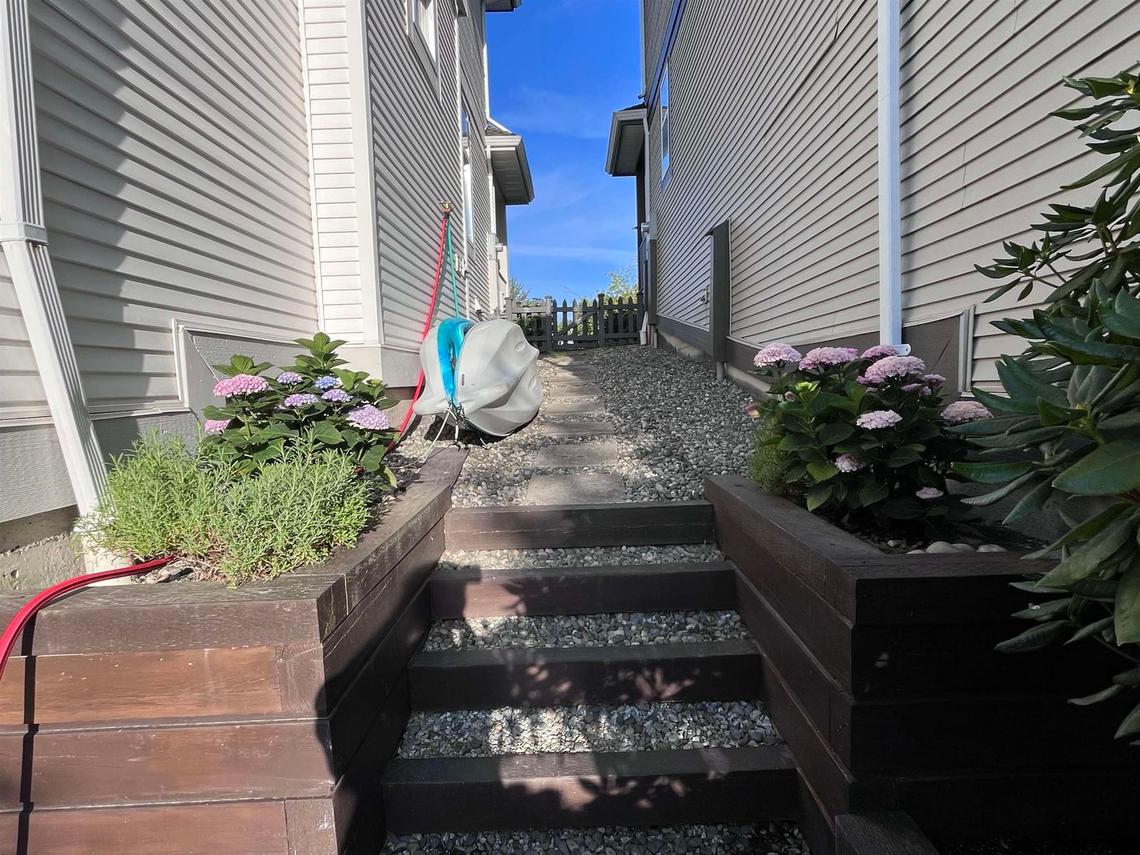 Listing Image 38