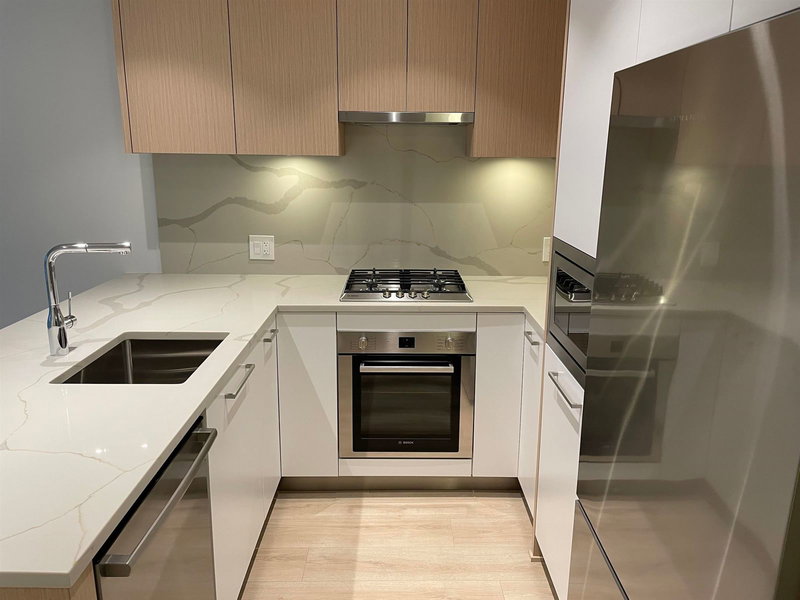 806 - 567 Clarke Road, Coquitlam, V3J 0K7 | Image 3