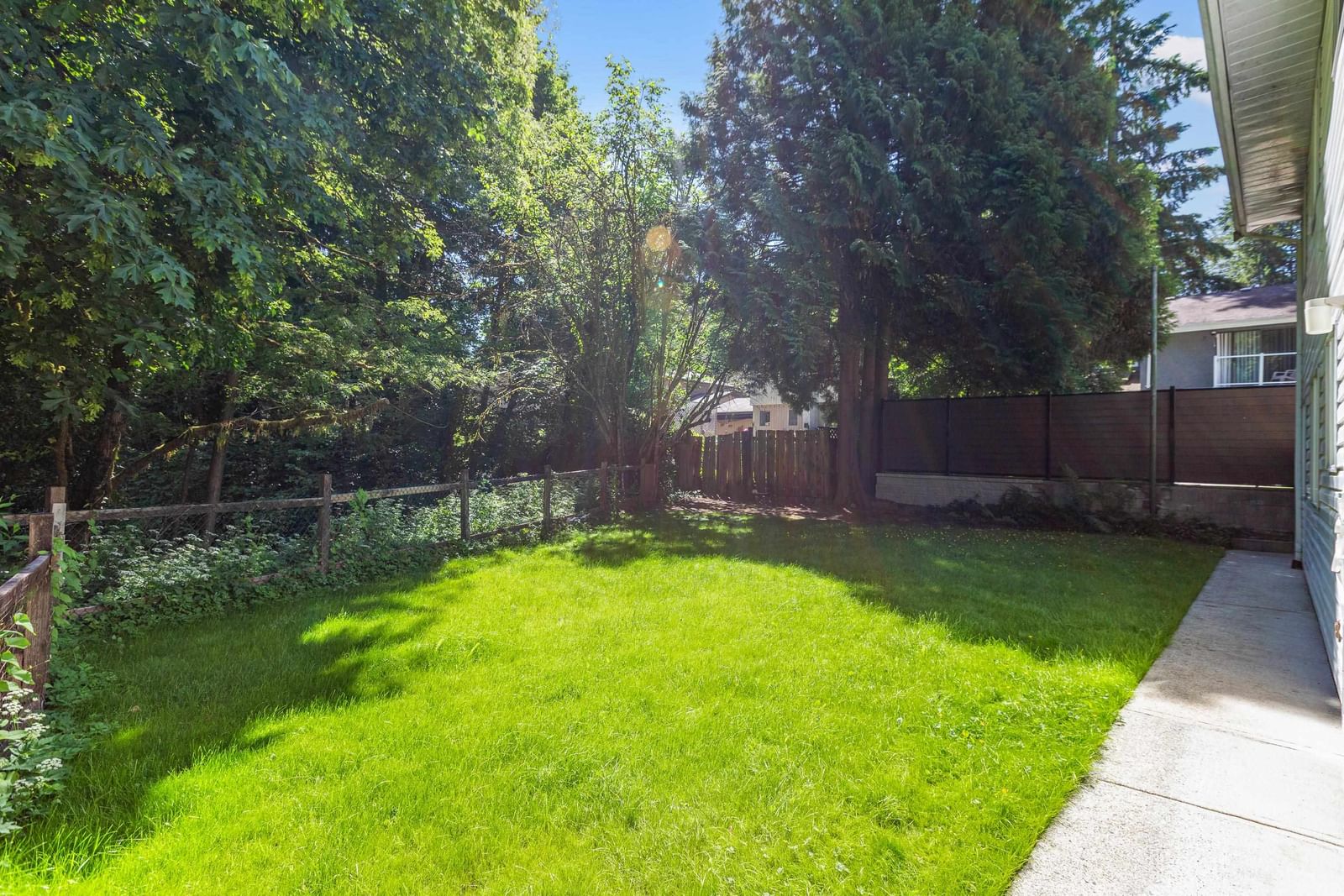 Listing Image 33