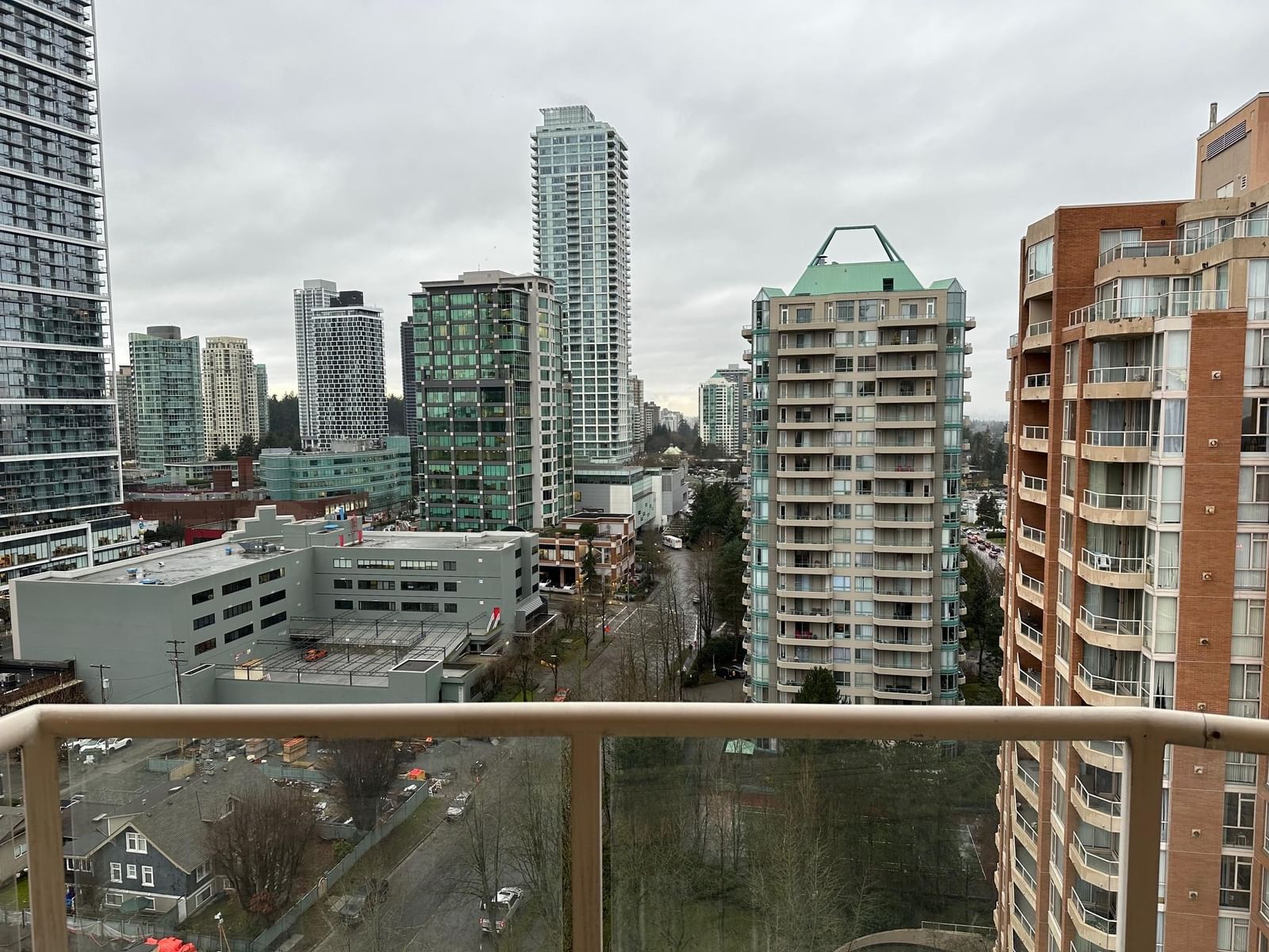 Listing Image 16
