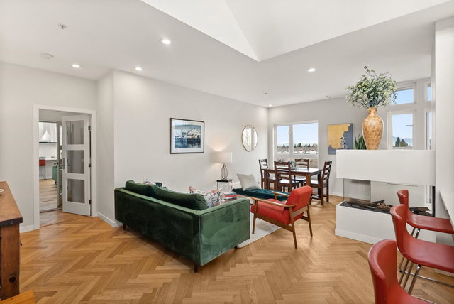 413 - 5800 Andrews Road