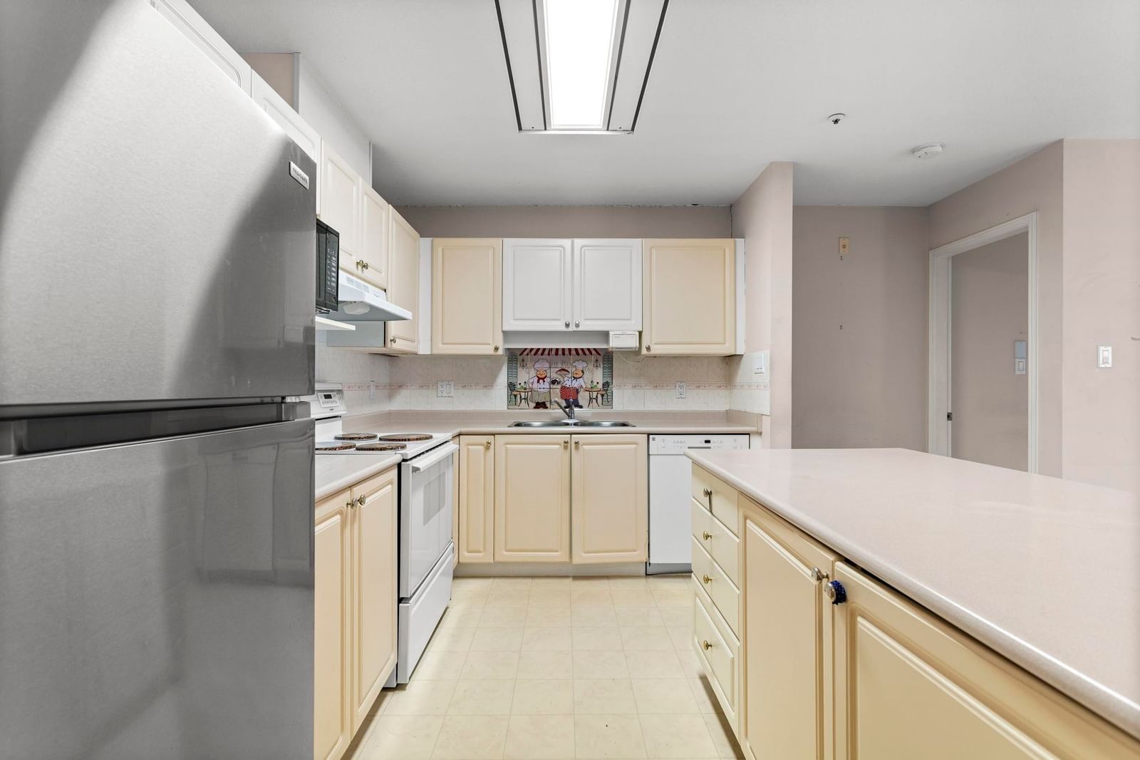 Listing Image 13