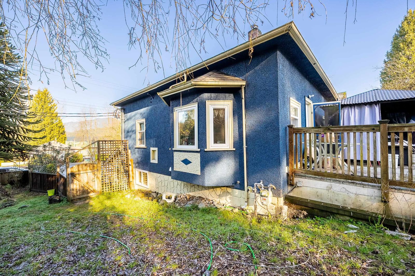 Listing Image 12