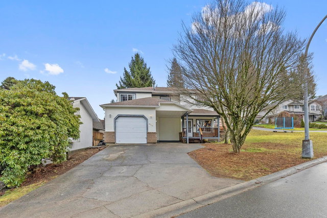 7800 Deerfield Street