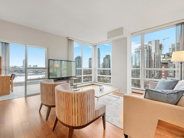 18C - 139 Drake Street