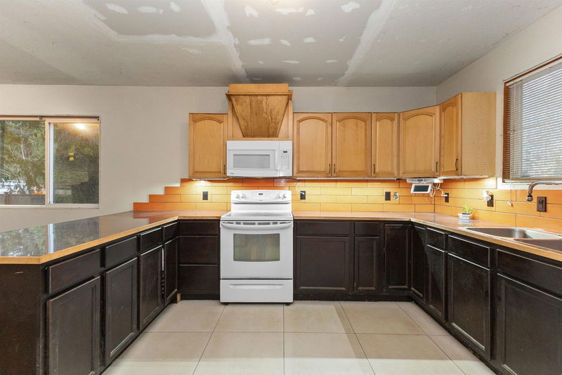 26814 Dewdney Trunk Road, Maple Ridge, V2W 1N9 | Image 3