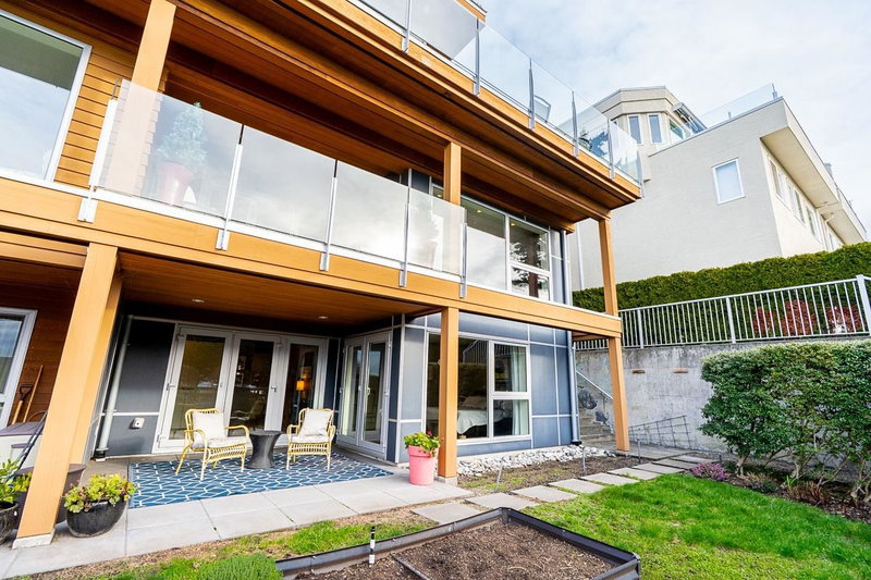 14976 Beachview Avenue, White Rock, V4B 1P1 | Image 2