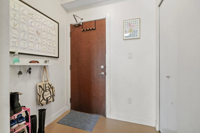 715 - 221 Union Street