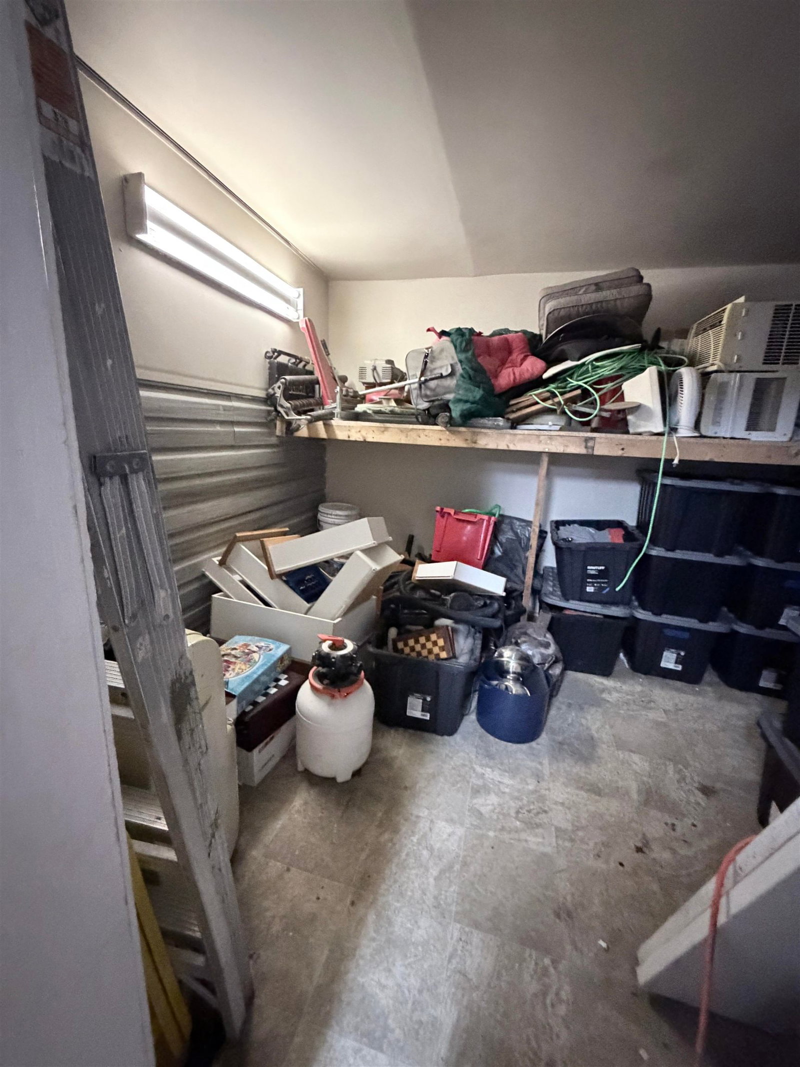 Listing Image 20