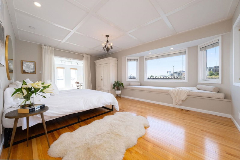 A27 - 415 Esplanade Avenue, North Vancouver, V7M 1A6 | Image 2