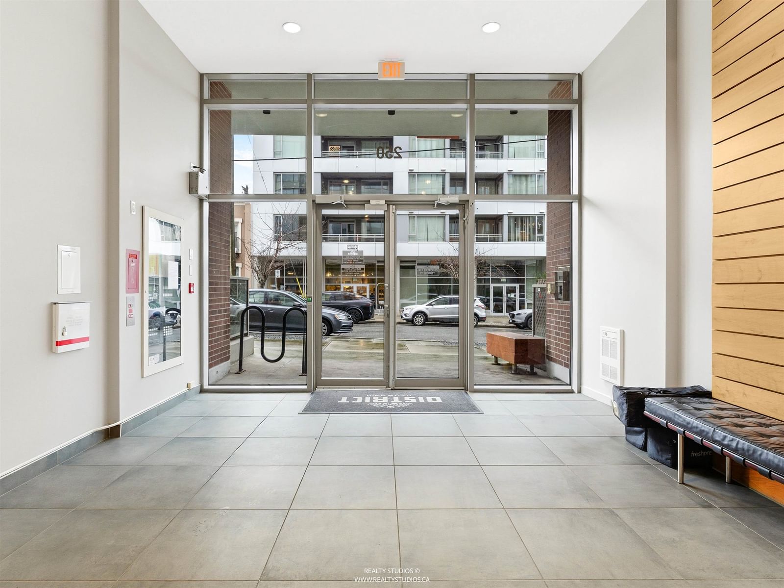 Listing Image 25