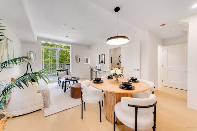 203 - 918 32nd Avenue W