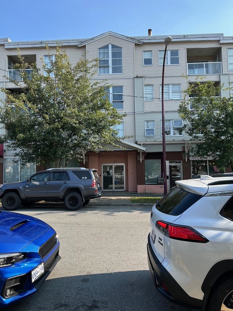Listing Image 24