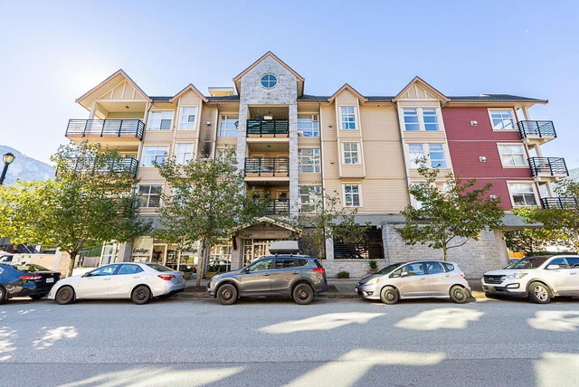 402 - 1310 Victoria Street