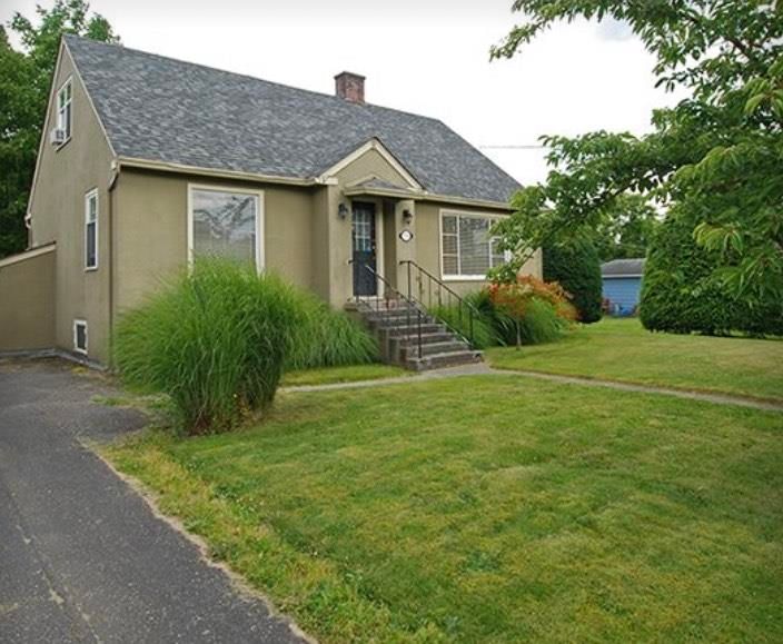 9754 Oak Street, Chilliwack, British Columbia