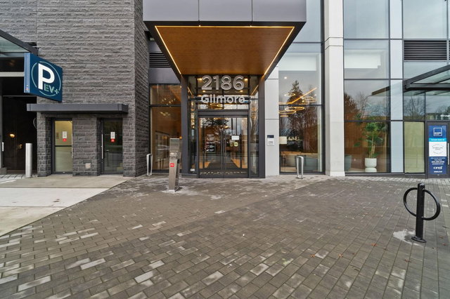 2902 - 2186 Gilmore Avenue