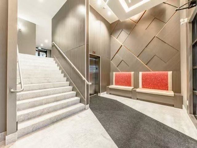 438 - 9551 Alexandra Road