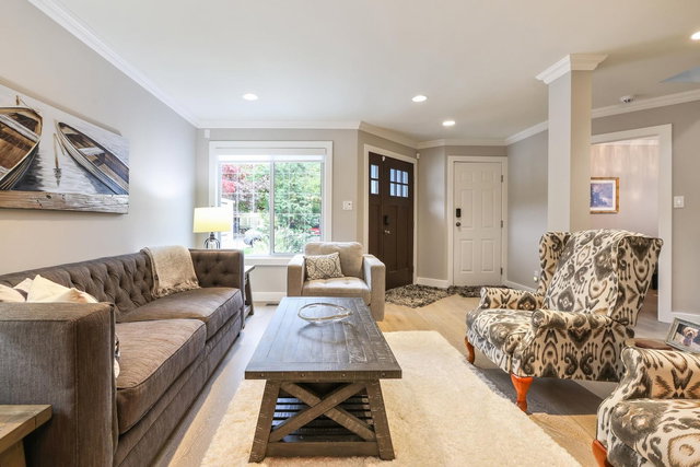 1076 Clements Avenue