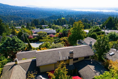 560 Craigmohr Drive | West Vancouver | Image