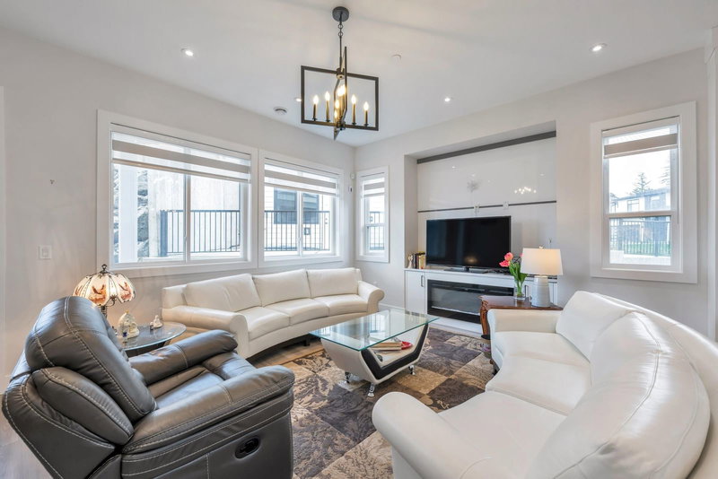 46077 Crestview Drive, Chilliwack, V2R 6G4 | Image 3