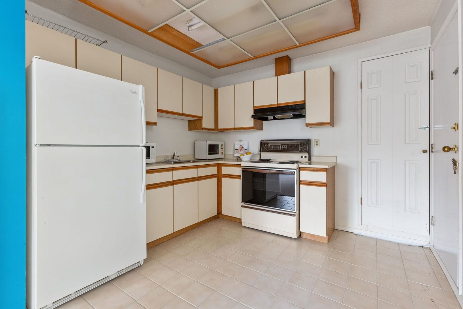 Listing Image 23