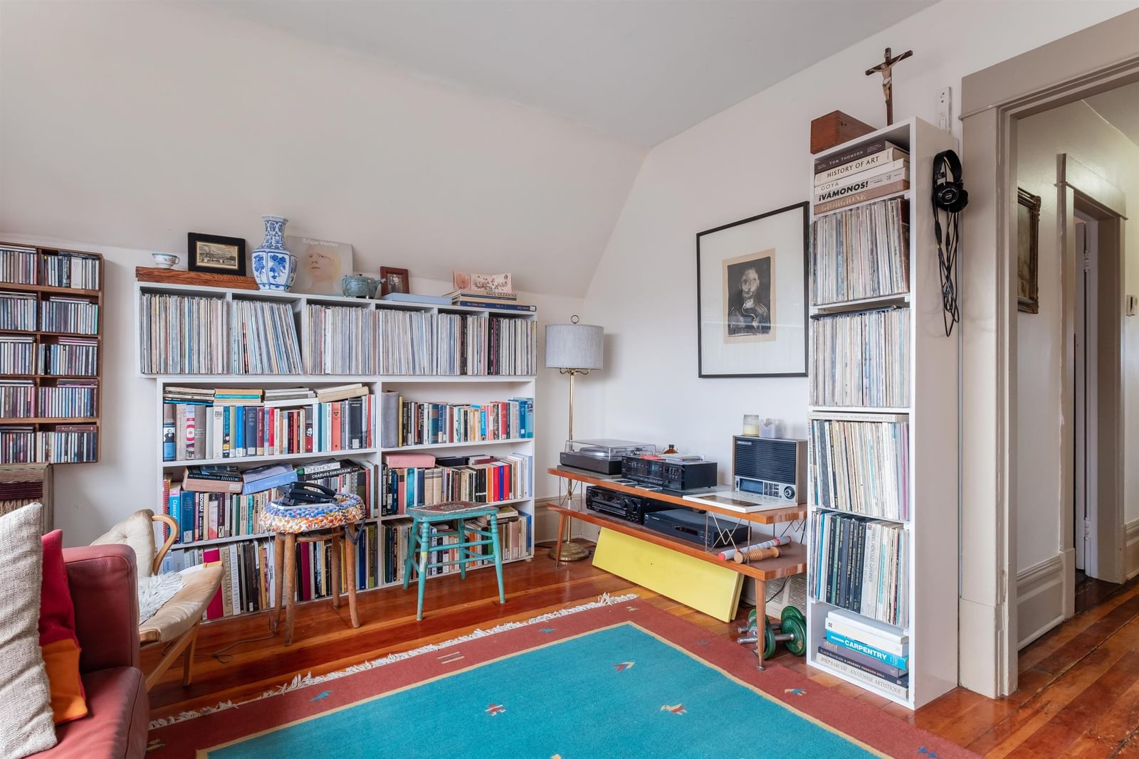 Listing Image 9