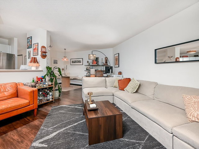 305 - 4425 Halifax Street