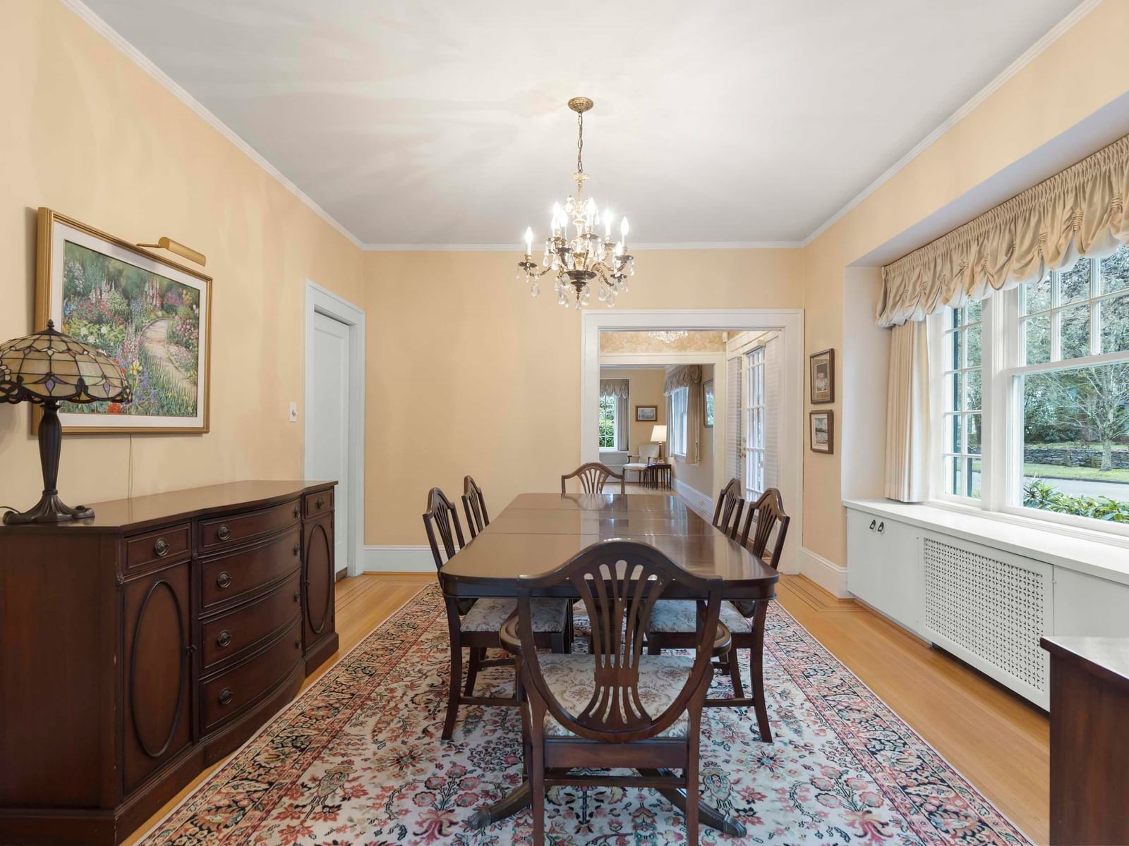 Listing Image 11