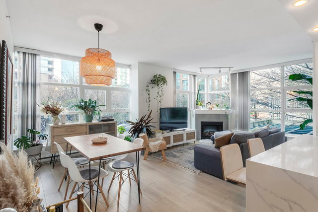 205 - 189 National Avenue