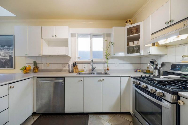 538 25th Street, North Vancouver, V7N 2G3 | Image 3