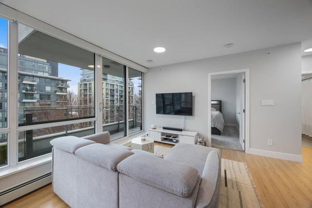 1209 - 159 2nd Avenue W