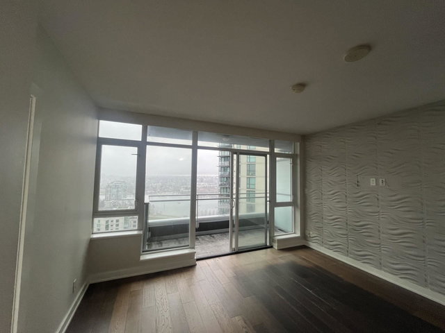 2806 - 1372 Seymour Street