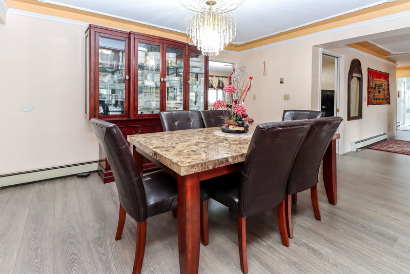 7176 124 Street, Surrey, V3W 3W8 | Image 3