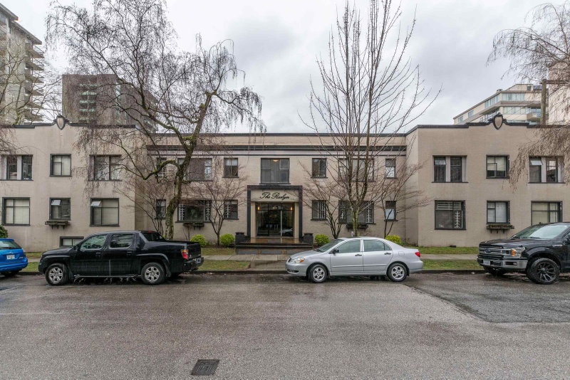 11 - 935 Jervis Street