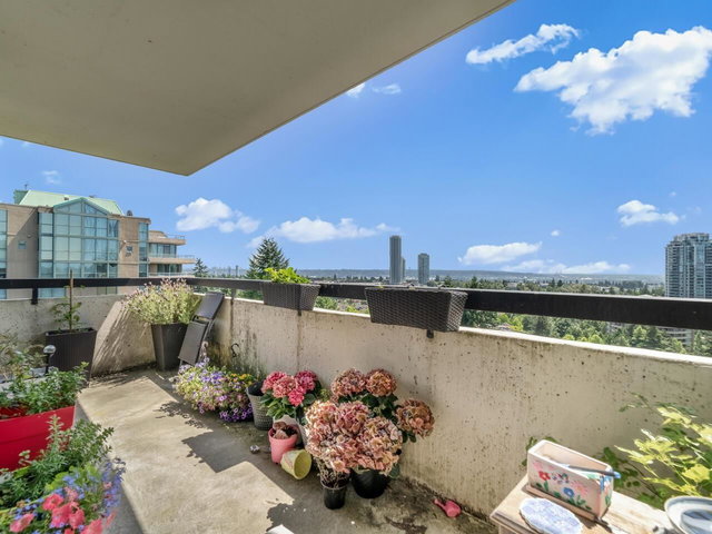 1102 - 7171 Beresford Street