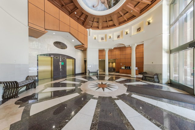 309 - 1189 Howe Street