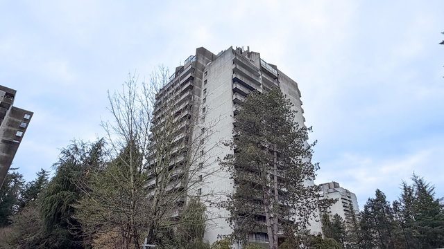 404 - 6595 Willingdon Avenue