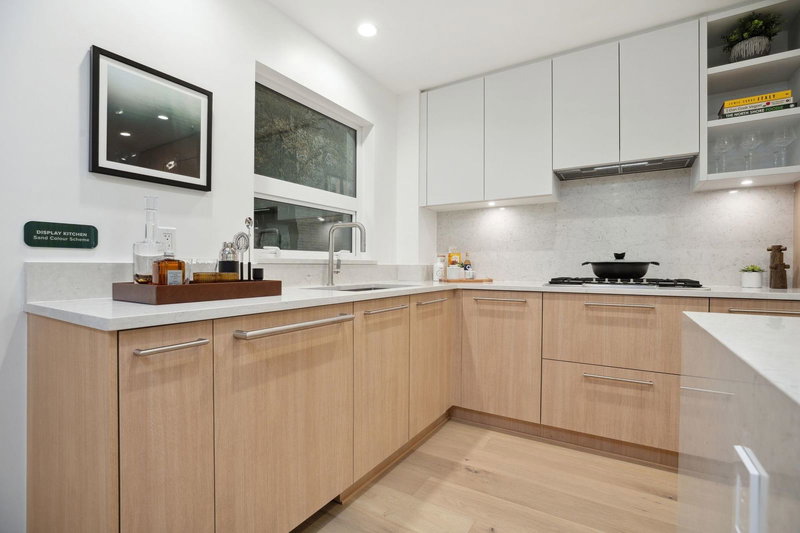 110 - 2050 Glenaire Drive, North Vancouver, V7P 1Y3 | Image 2